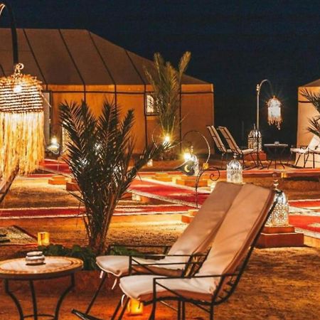 Готель Sahara Elegance Camp Мерзуга Екстер'єр фото
