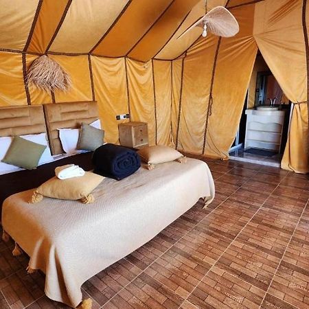 Готель Sahara Elegance Camp Мерзуга Екстер'єр фото