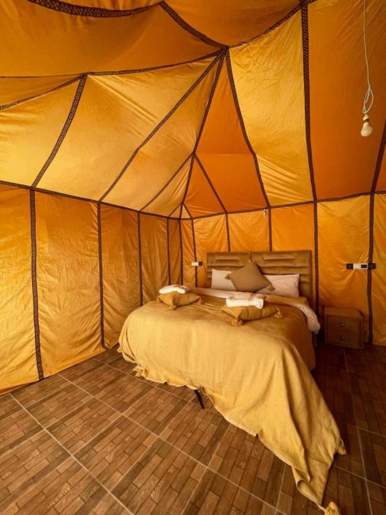 Готель Sahara Elegance Camp Мерзуга Екстер'єр фото
